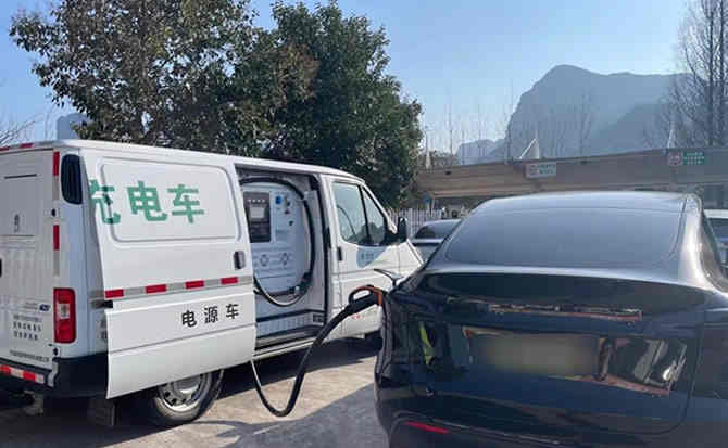 西吉汽车搭电