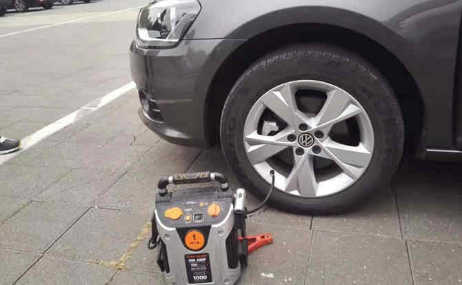 西吉汽车搭电案例